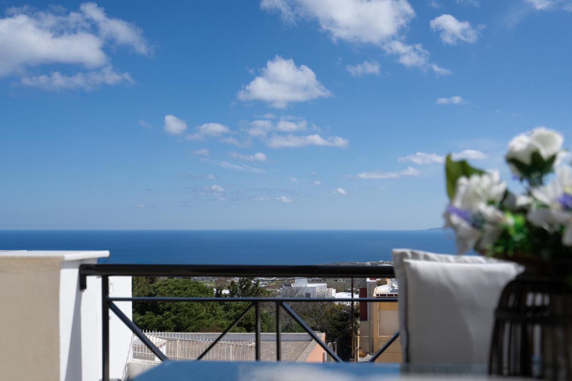 Central Seaview Heven Apartment In Fira  Bagian luar foto