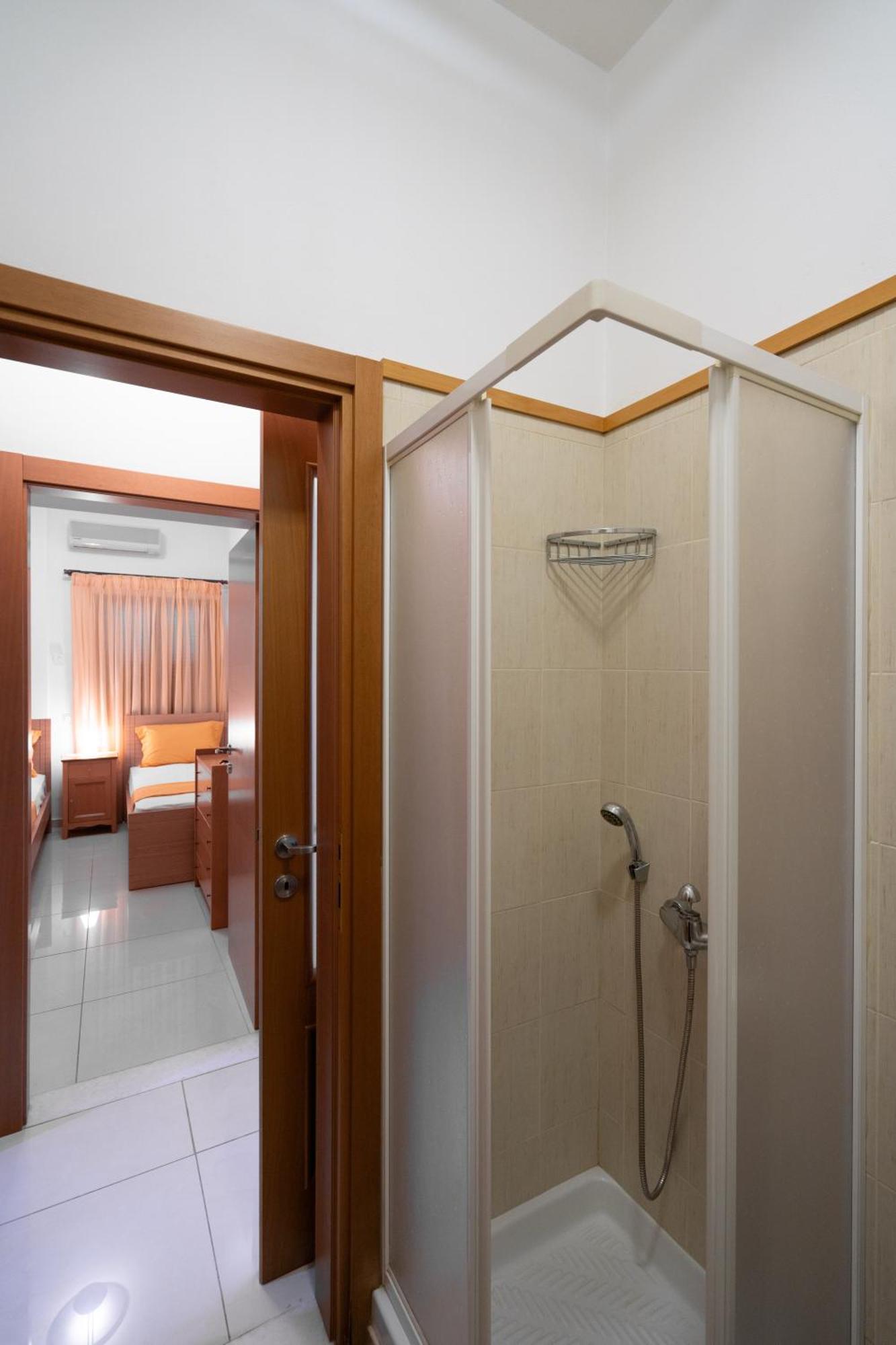 Central Seaview Heven Apartment In Fira  Bagian luar foto